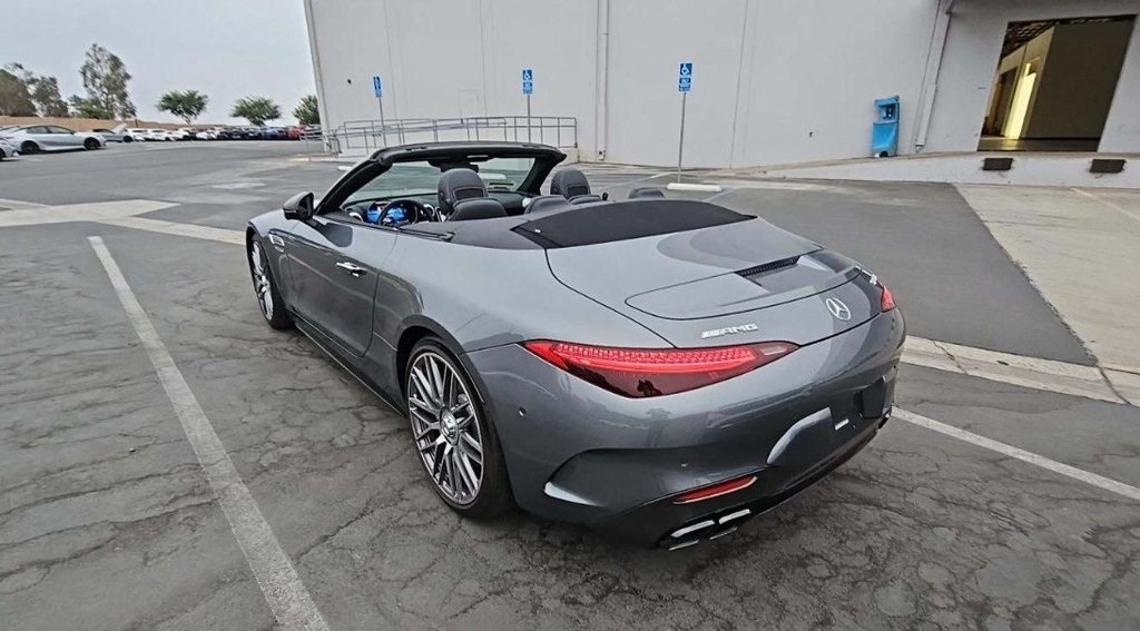 2022 Mercedes Benz SL AMG 63 photo 13