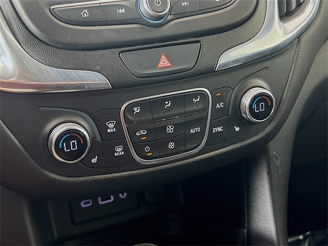 2020 Chevrolet Equinox LT photo 14