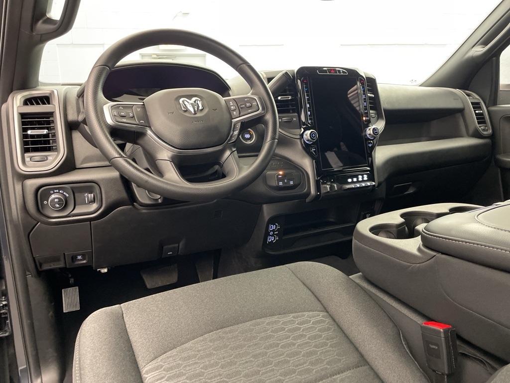 2025 Ram 2500 Tradesman photo 8