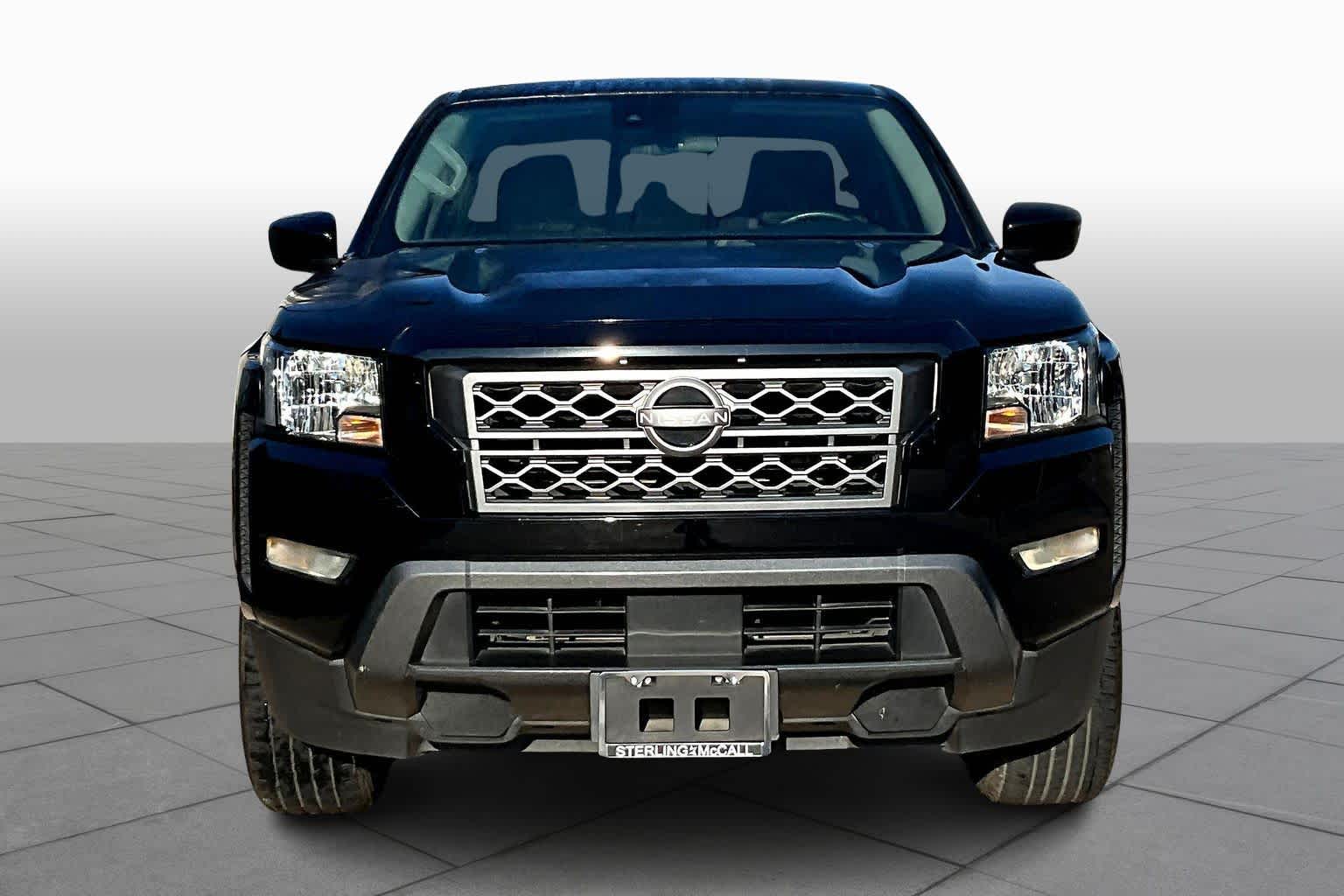 2023 Nissan Frontier SV photo 3