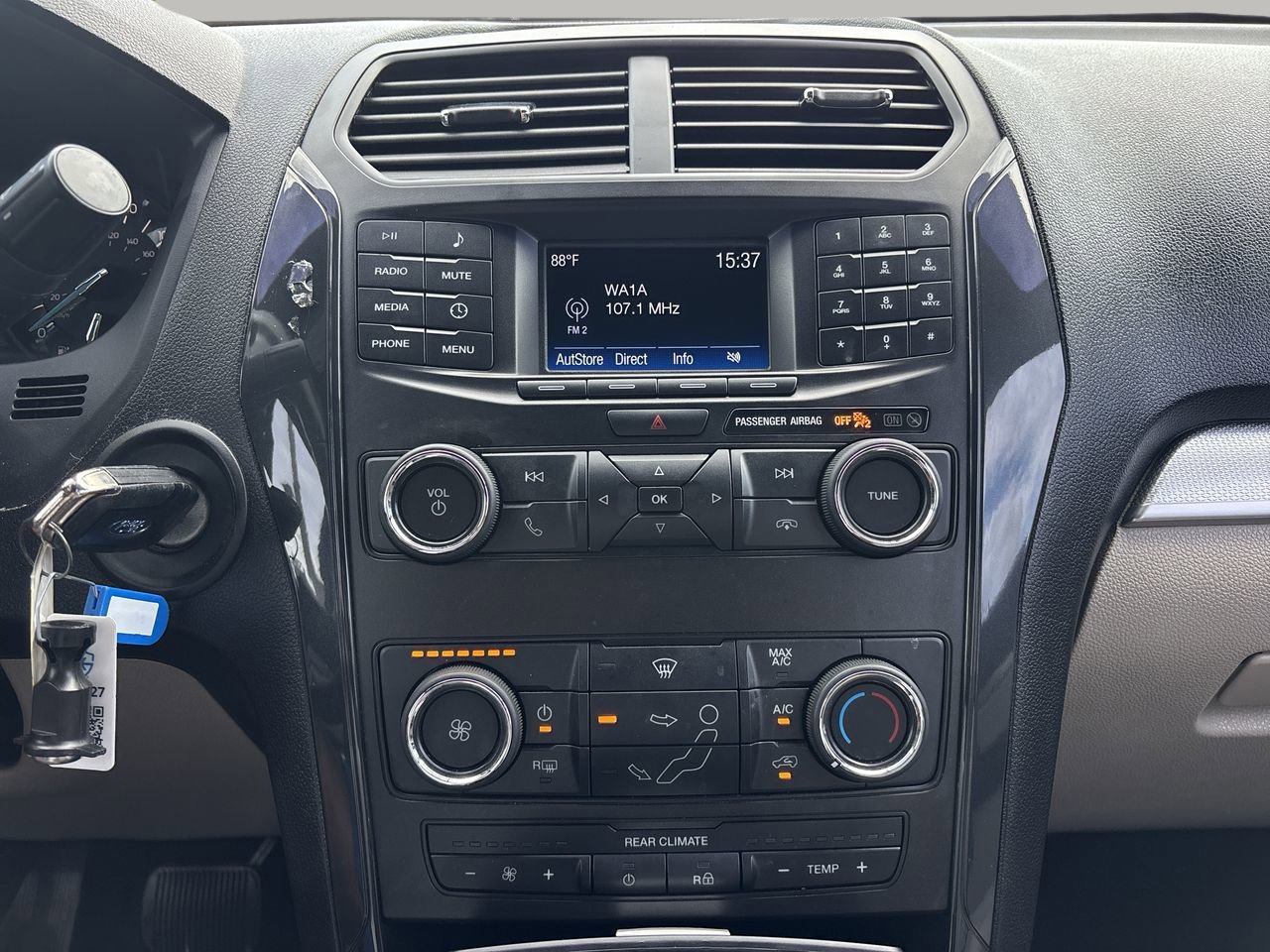 2018 Ford Explorer Sport photo 15