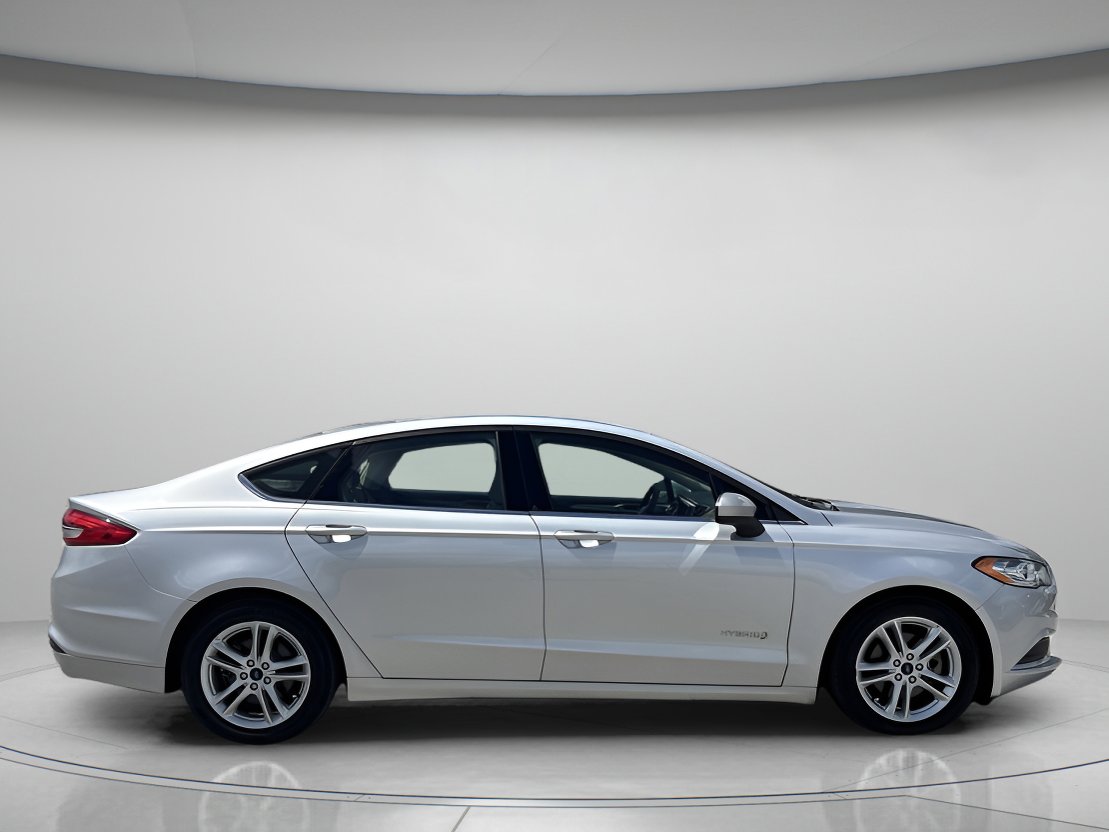 2018 Ford Fusion Hybrid S photo 2