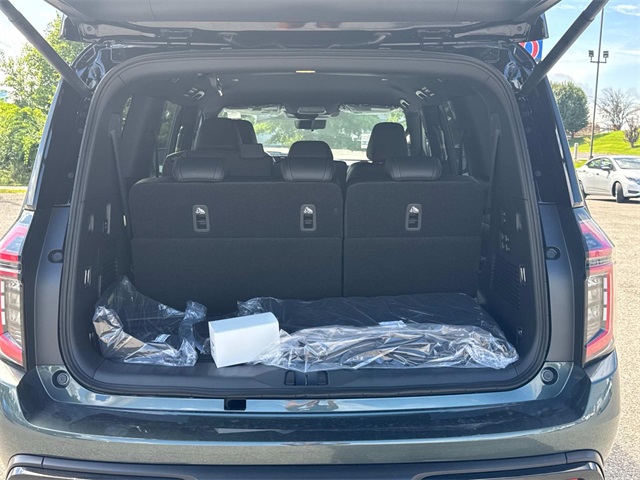 2025 Nissan Armada photo 11