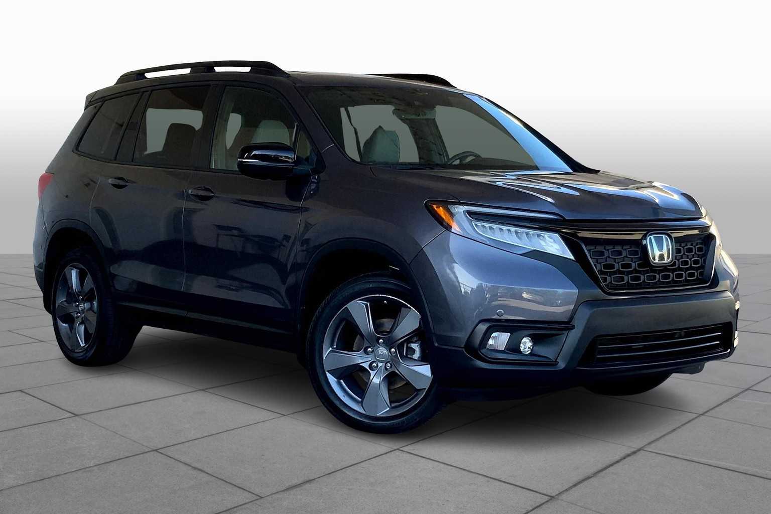 2021 Honda Passport Touring photo 2