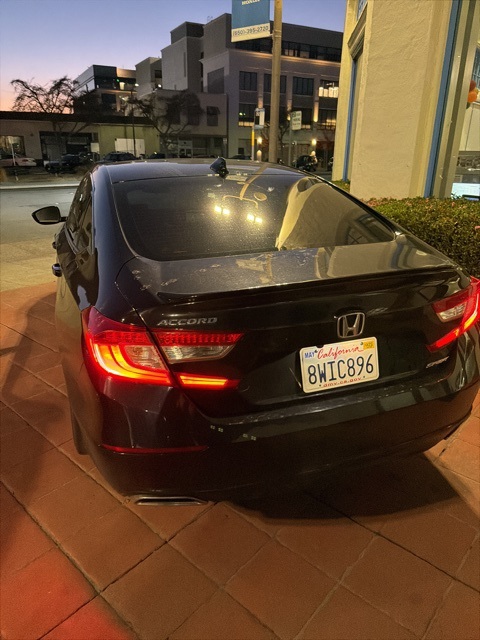 2018 Honda Accord Sport photo 2