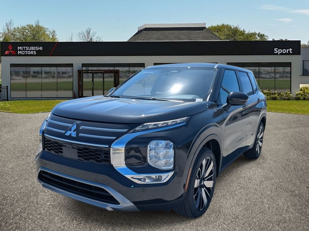 2025 Mitsubishi Outlander SE photo 7