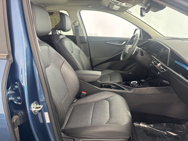 2024 Kia Niro Plug-In Hybrid SX photo 19
