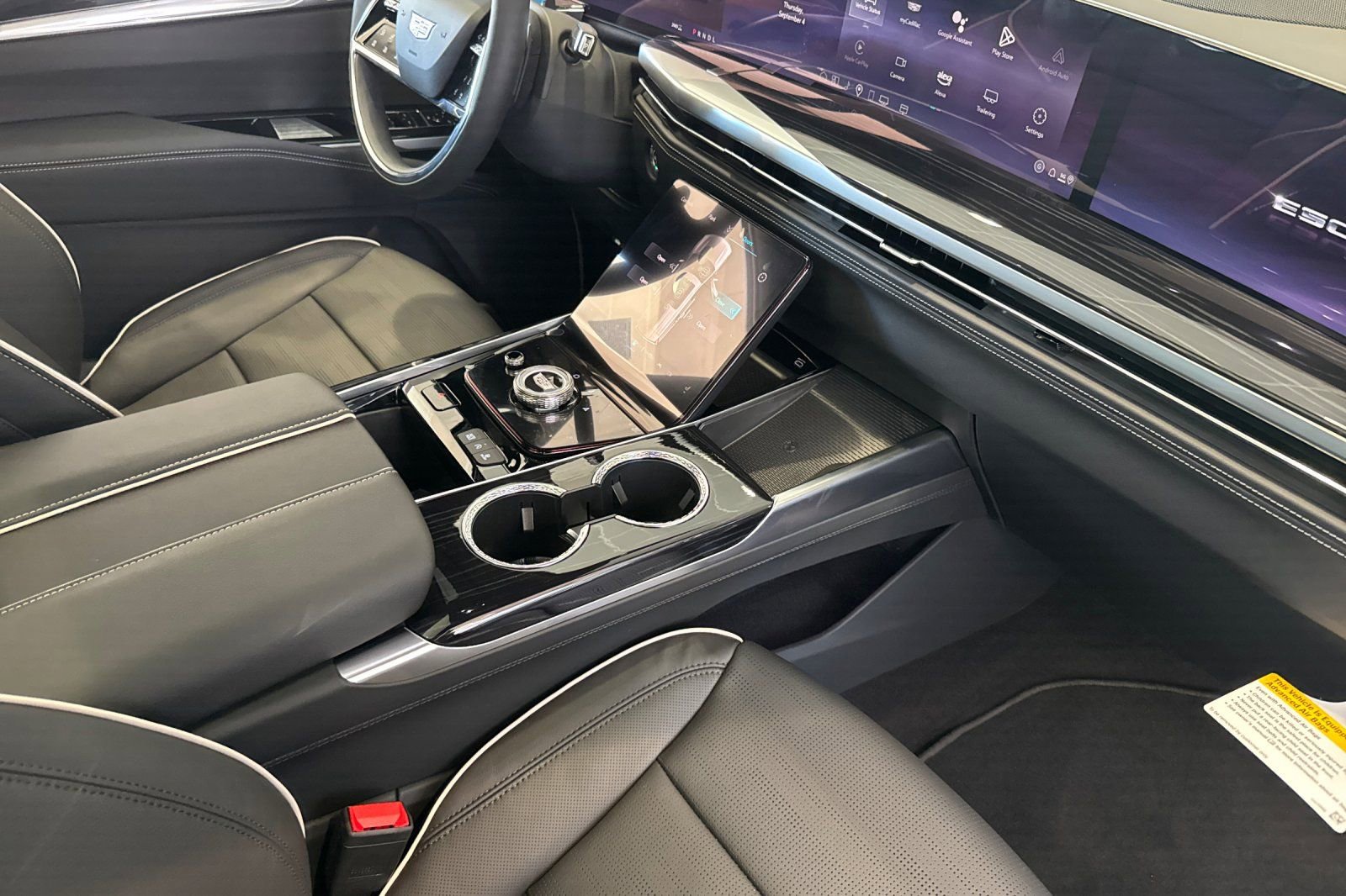 2025 Cadillac Escalade ESV Sport photo 15