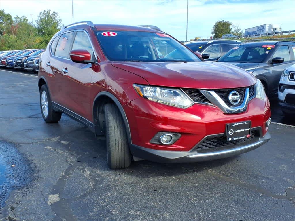 2015 Nissan Rogue SV photo 3