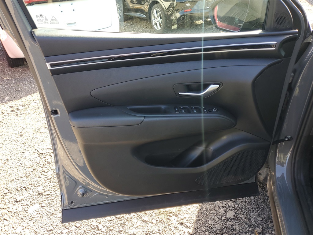 2023 Hyundai Santa Cruz SEL photo 9