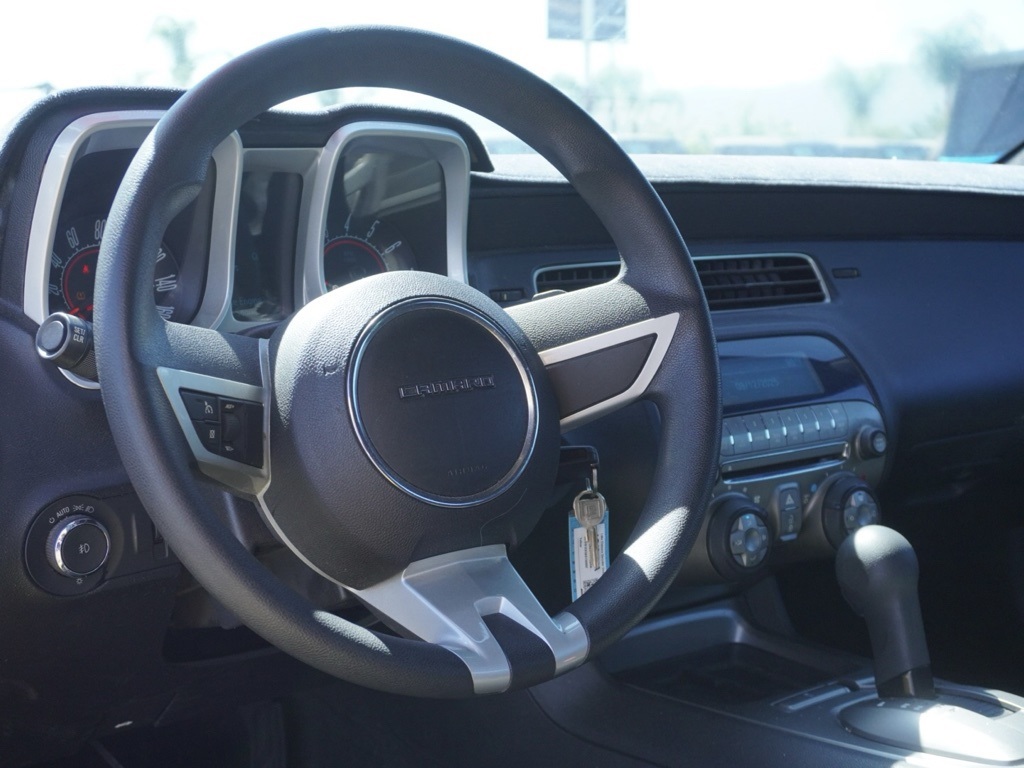 2010 Chevrolet Camaro photo 22