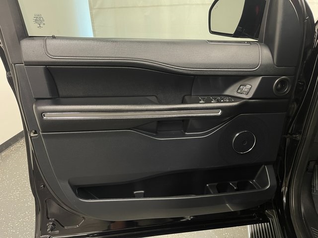 2020 Ford Expedition XLT photo 7