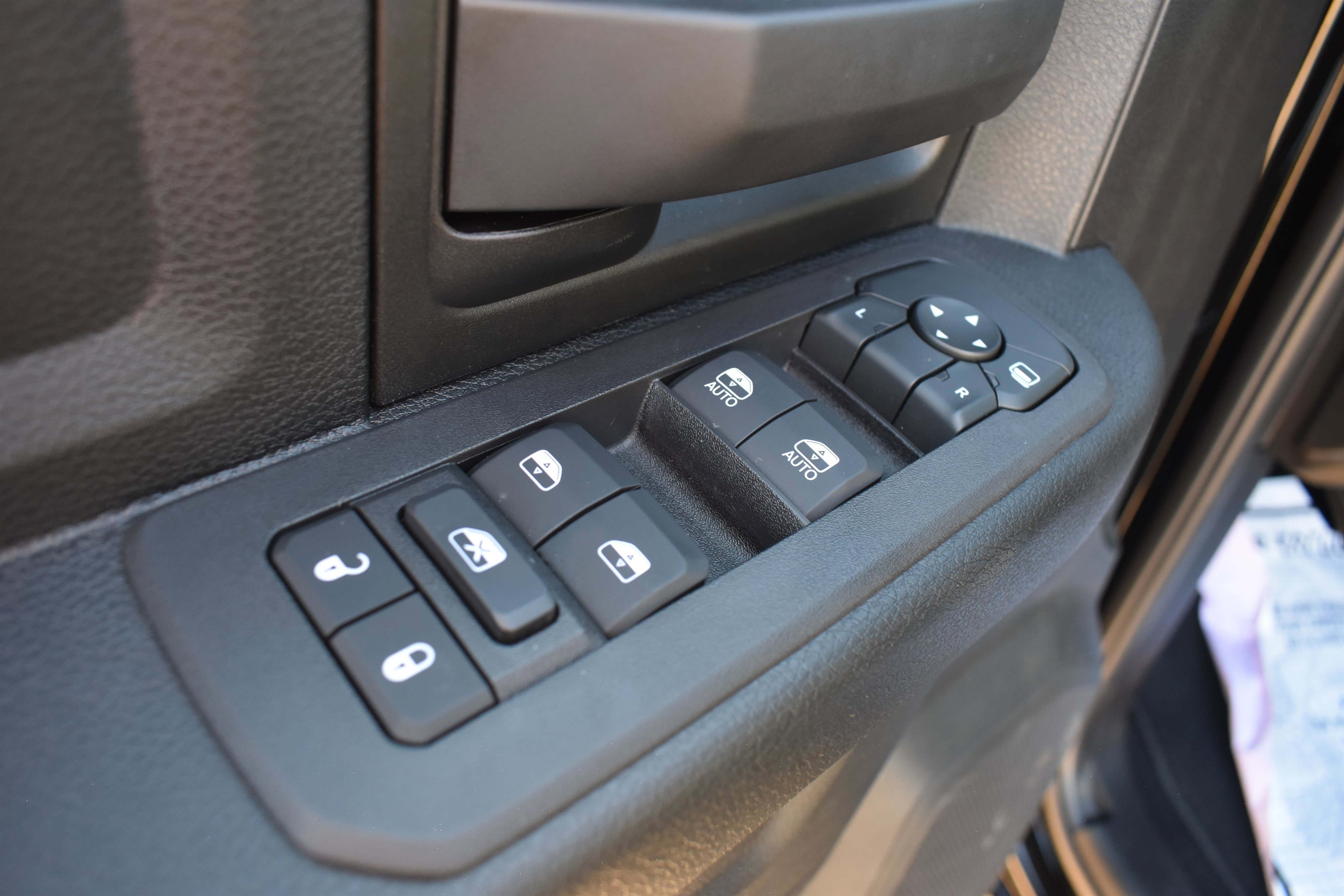 2026 Ram 2500 Tradesman photo 4