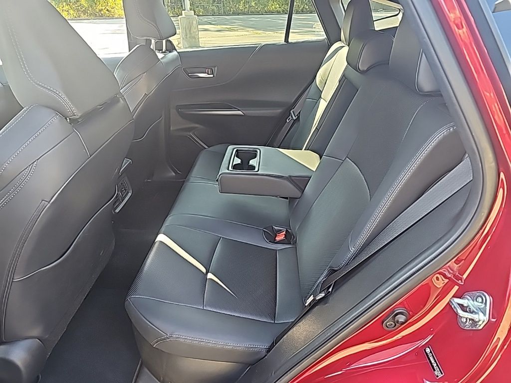 2021 Toyota Venza XLE photo 14