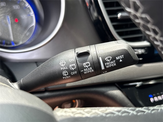2025 Chrysler Voyager LX photo 17