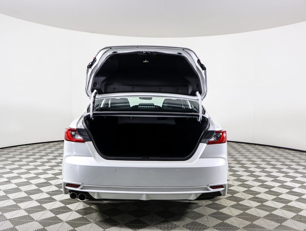 2025 Toyota Camry XSE photo 16