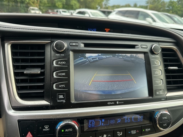 2015 Toyota Highlander Limited photo 16