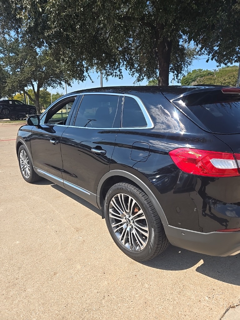 2016 Lincoln MKX Reserve photo 3