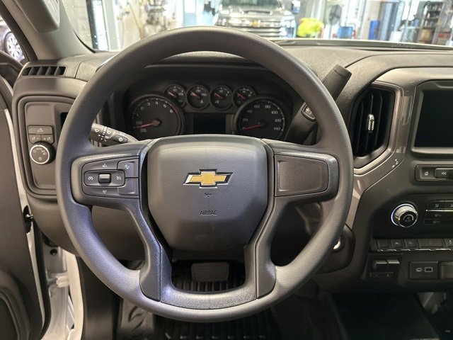 2024 Chevrolet Silverado 1500 photo 13