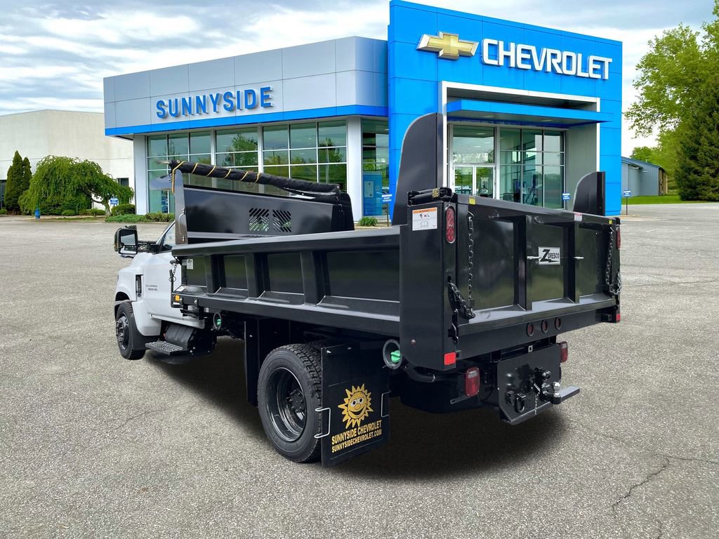 2024 Chevrolet Silverado 4500HD Work Truck photo 4