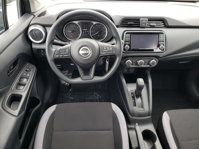2025 Nissan Versa S photo 12
