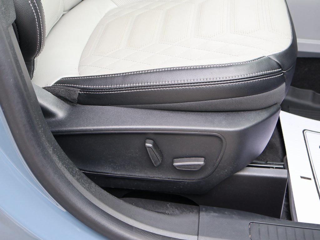 2024 Ford Escape Platinum photo 10