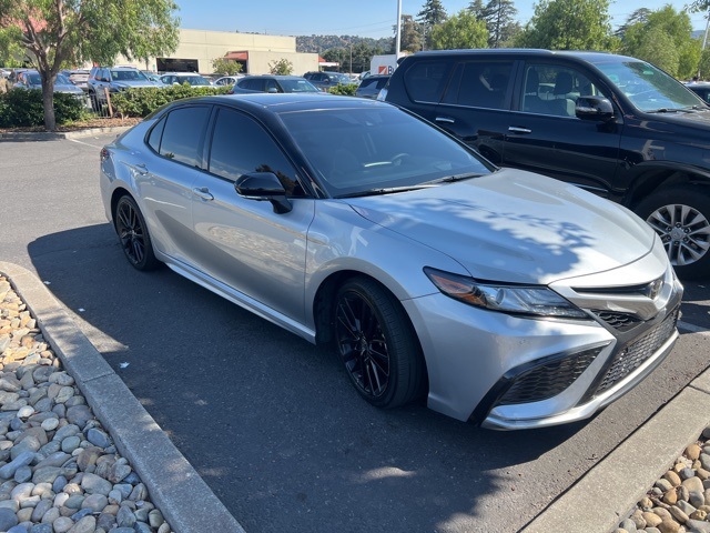 2023 Toyota Camry XSE V6 photo 2