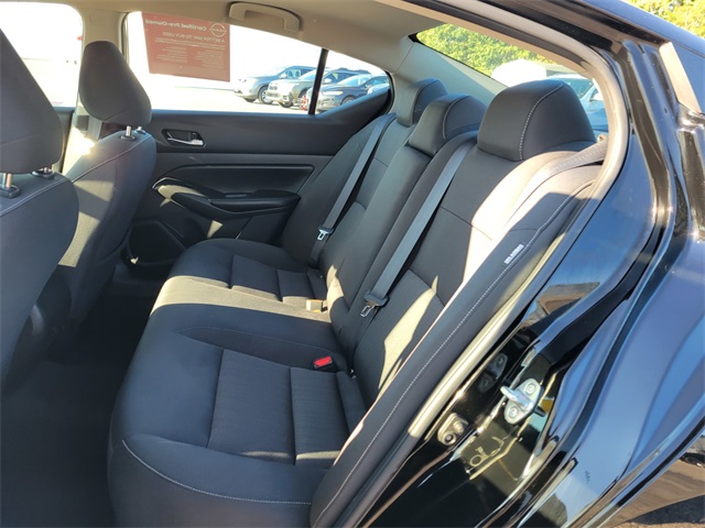 2022 Nissan Altima 2.5 SV photo 14