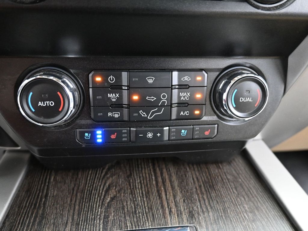 2020 Ford F-350 photo 17