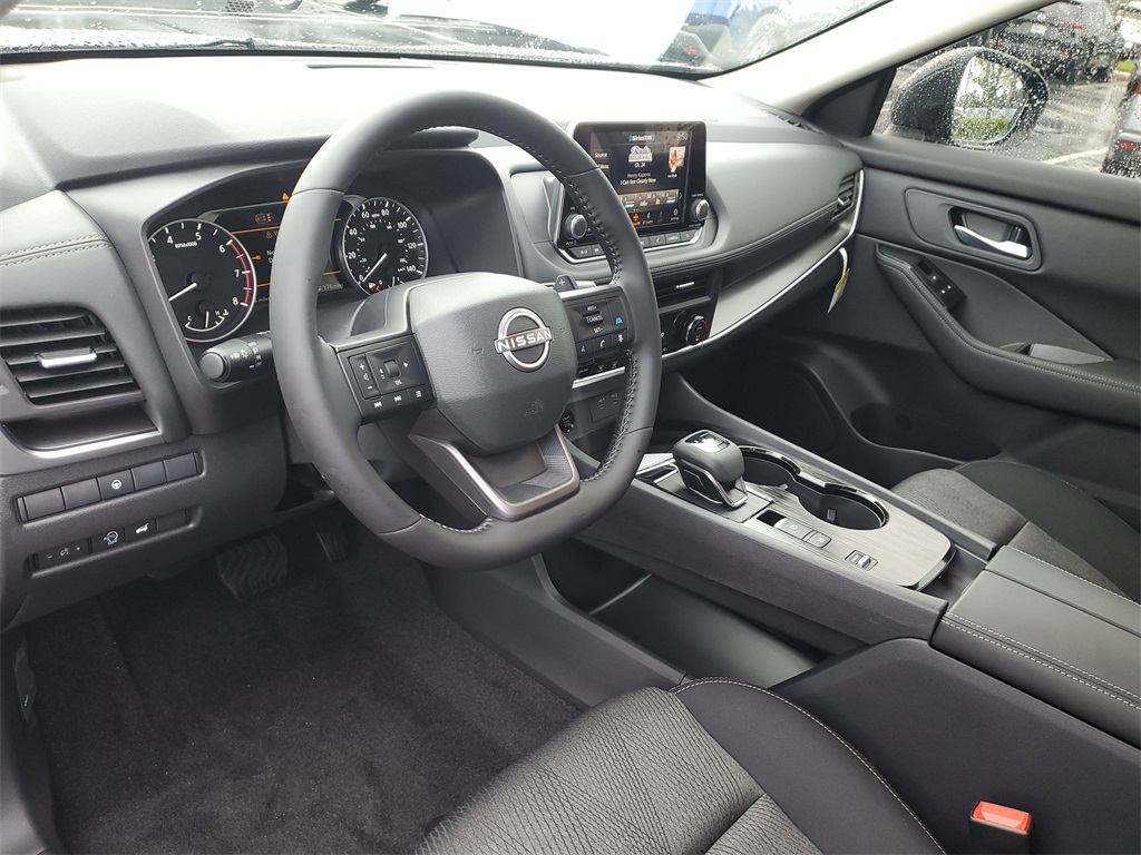 2026 Nissan Rogue SV photo 18