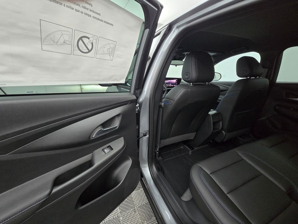 2025 Buick Envista ST photo 34