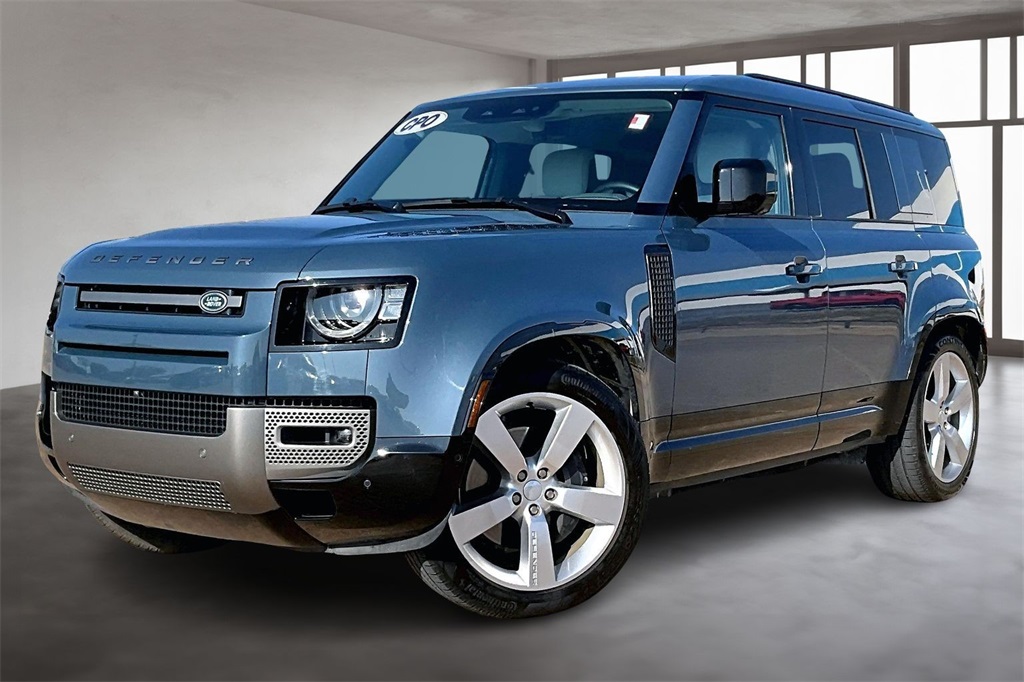 2025 Land Rover Defender X-Dynamic SE's photo