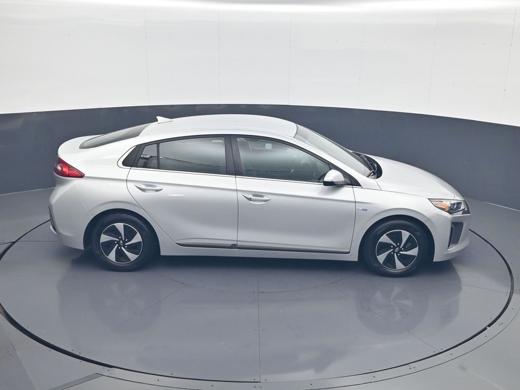 2019 Hyundai Ioniq SEL photo 16