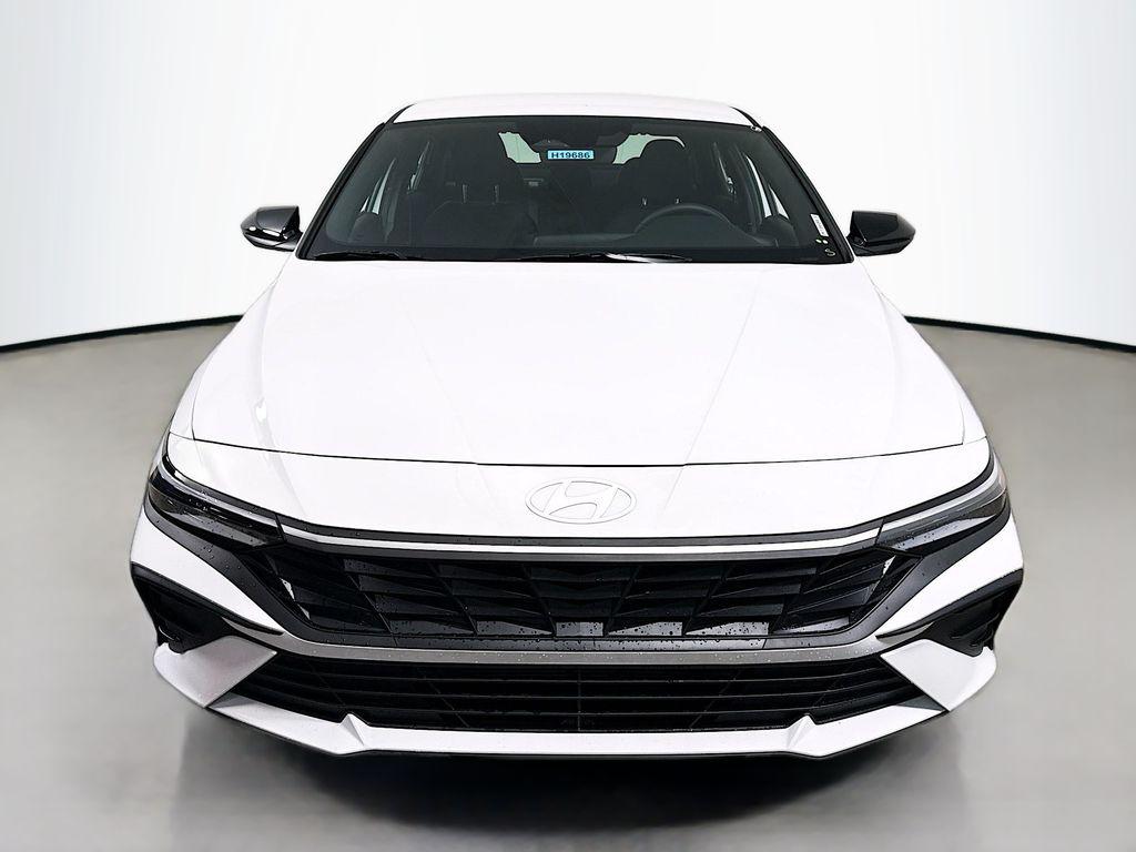 2025 Hyundai Elantra Hybrid SEL Sport photo 2