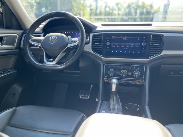 2023 Volkswagen Atlas V6 SEL R-Line photo 6