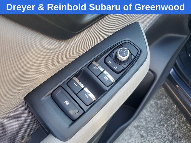 2025 Subaru Forester Premium photo 18