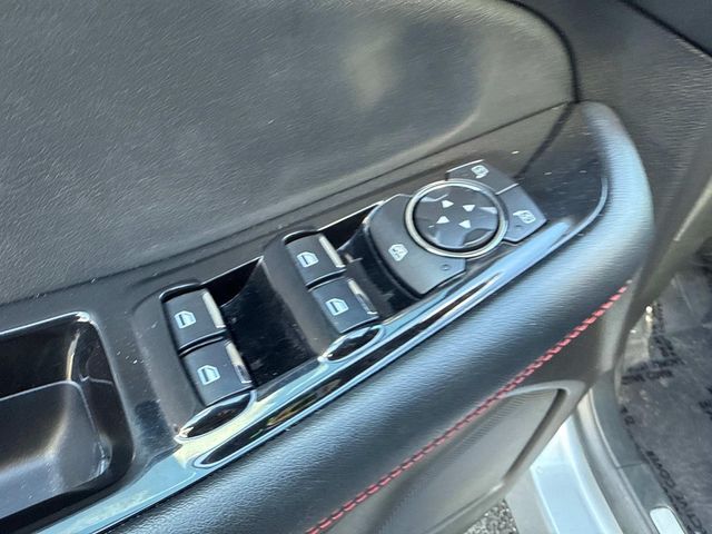 2020 Ford Edge ST photo 19