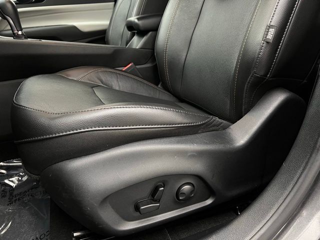 2023 Jeep Compass Limited photo 23
