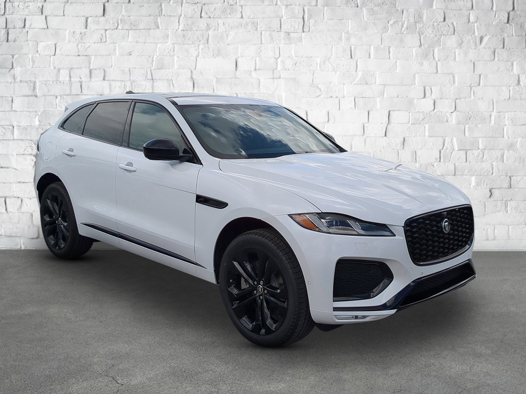 2026 Jaguar F-PACE P250 R-Dynamic S photo 8