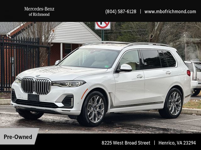 2021 BMW X7 40i's photo