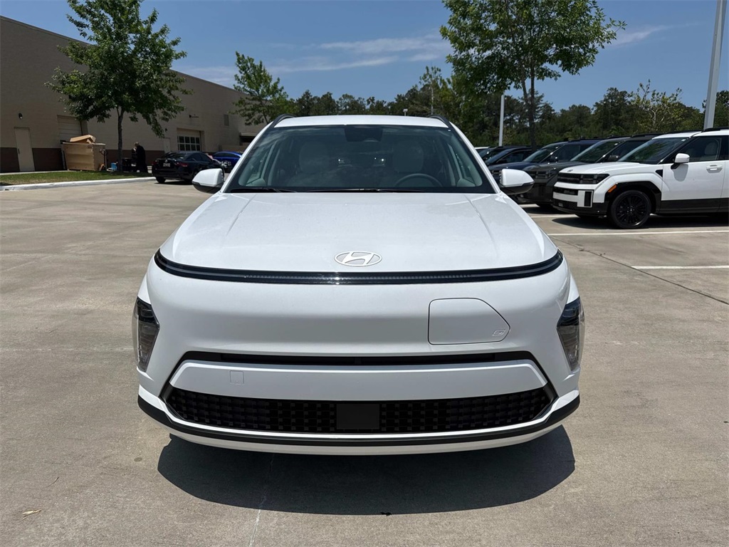2025 Hyundai Kona Electric SEL photo 2