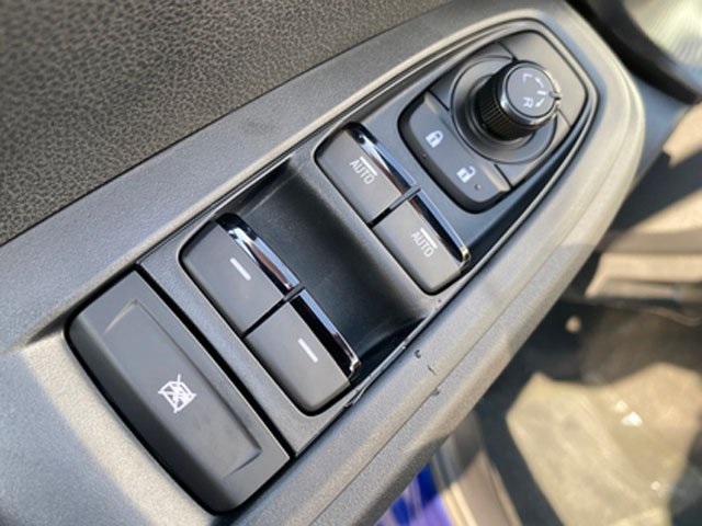 2025 Subaru Crosstrek Premium photo 10