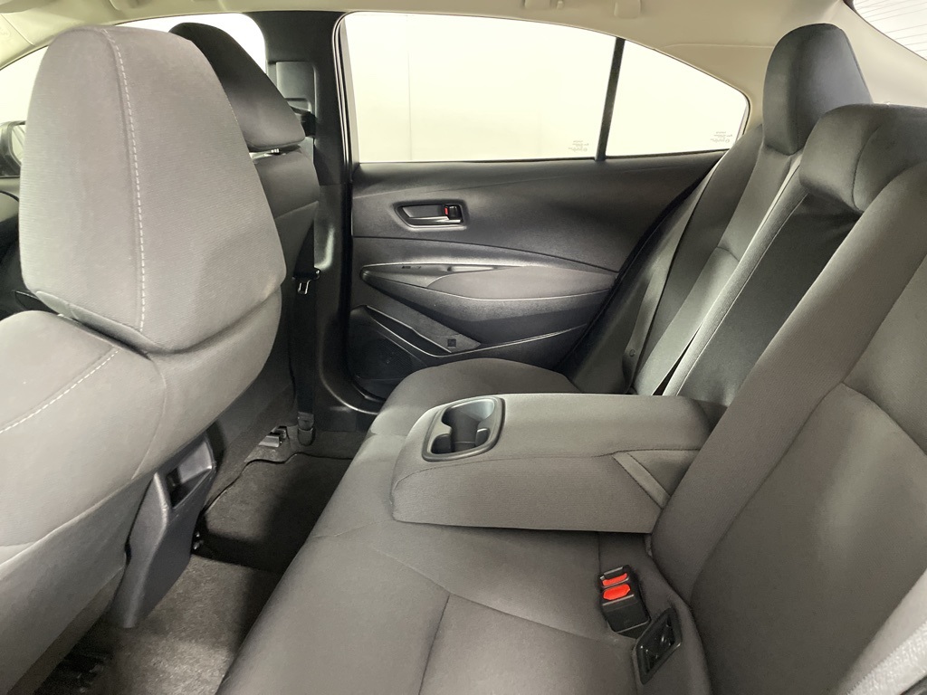 2022 Toyota Corolla LE photo 31