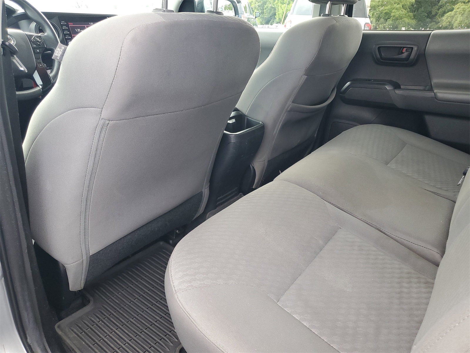 2022 Toyota Tacoma SR5 photo 22