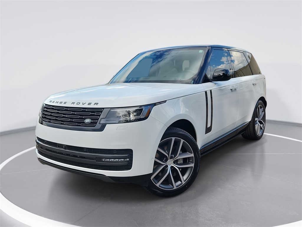2025 Land Rover Range Rover SE's photo