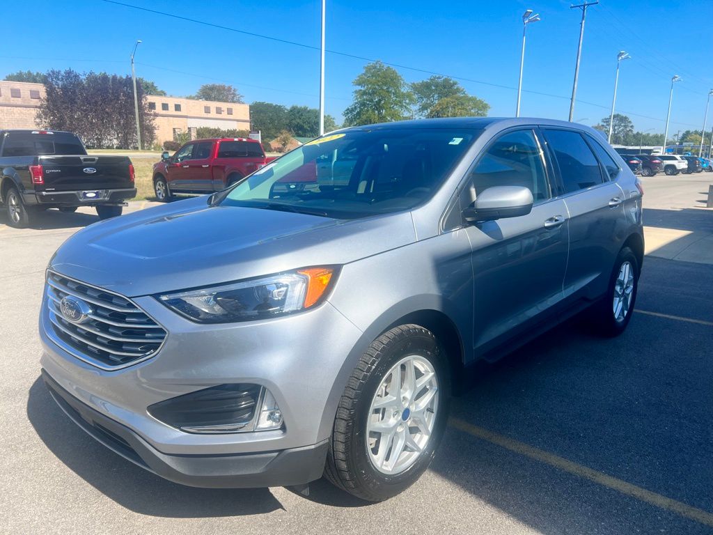 2022 Ford Edge SEL photo 33