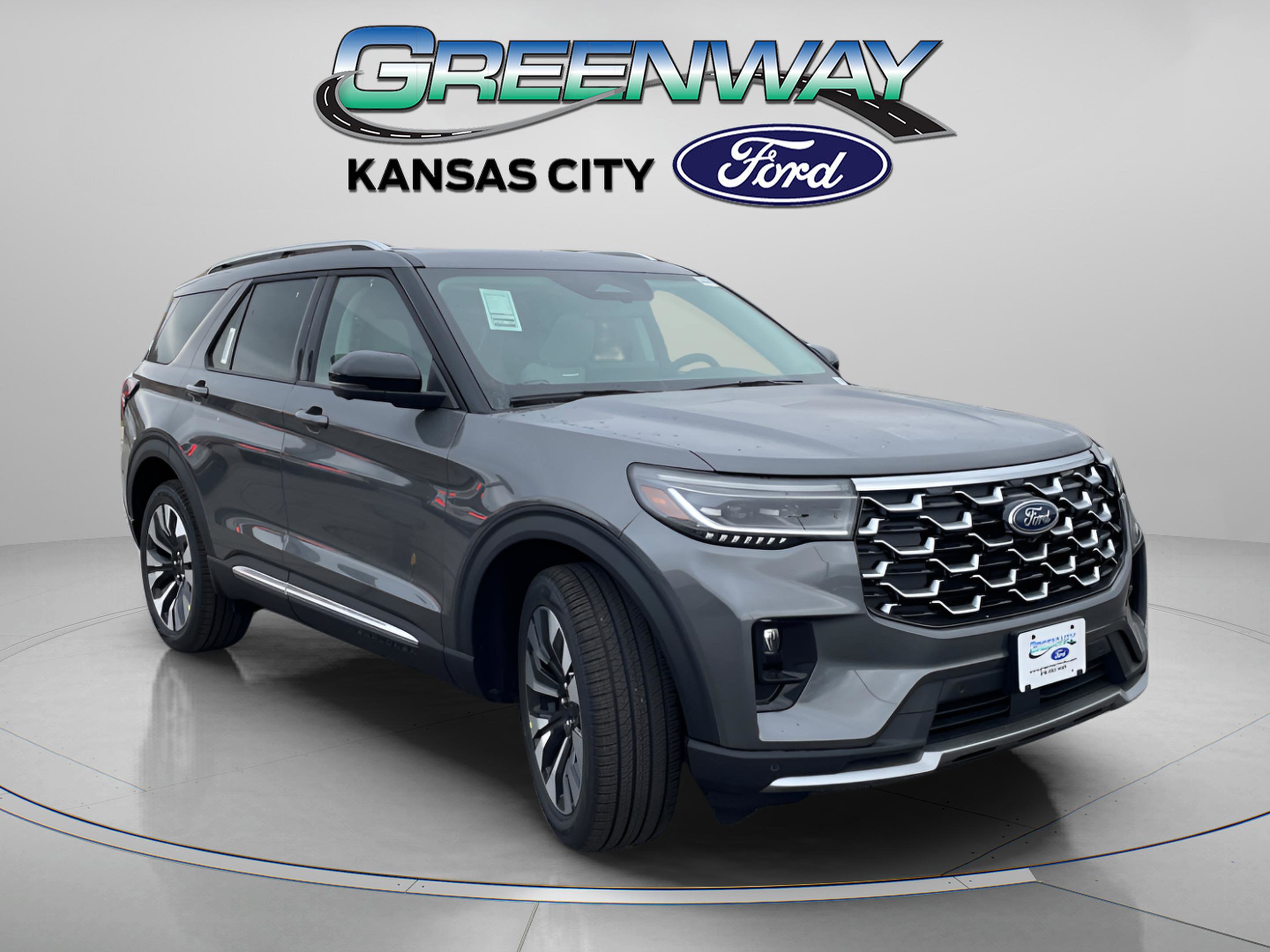 2026 Ford Explorer Platinum's photo