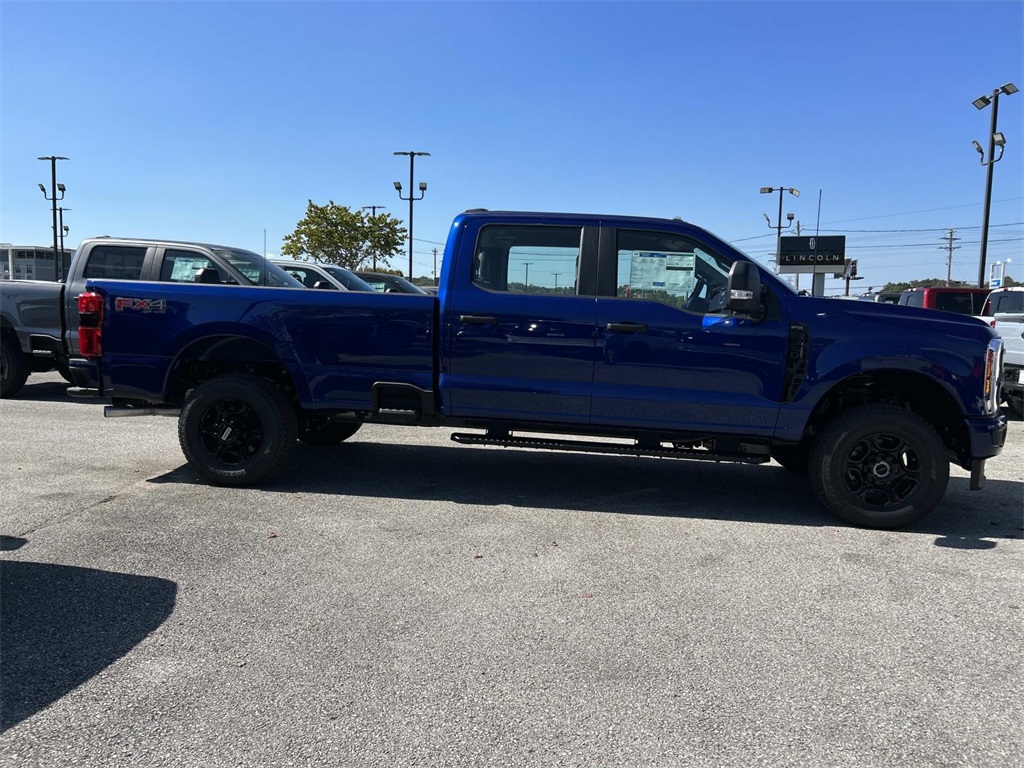 2026 Ford F-350 XL photo 2