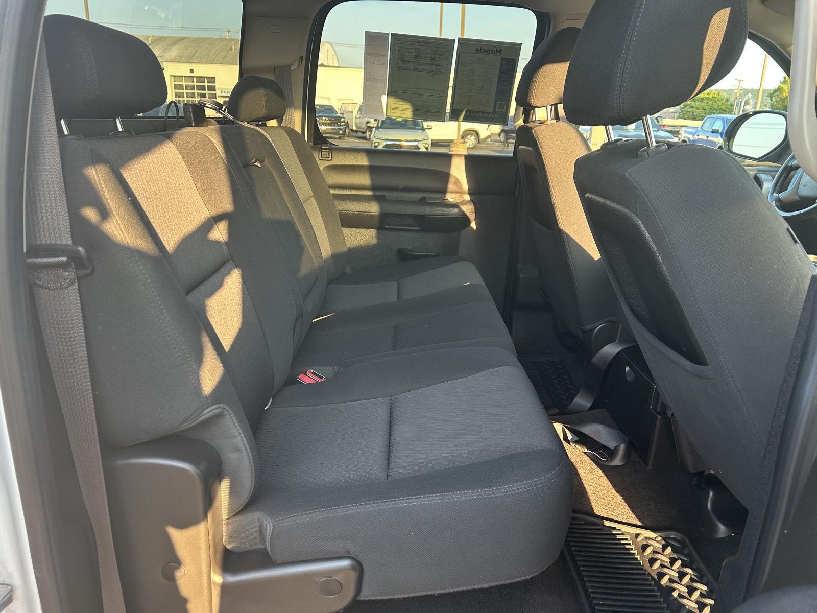 2012 Chevrolet Silverado 1500 LT photo 24