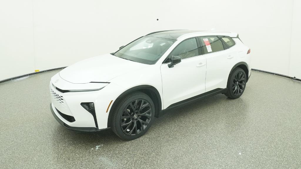 2025 Toyota Crown Signia Limited's photo